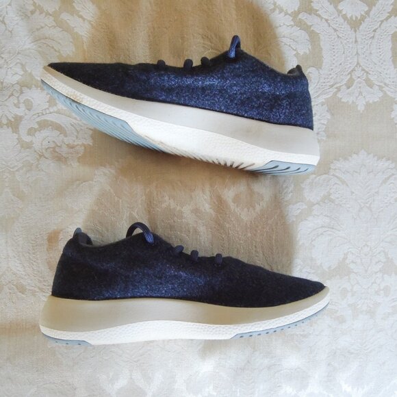 Allbirds Women's Navy & White Wool Runner Mizzles 8 - Picture 2 of 9